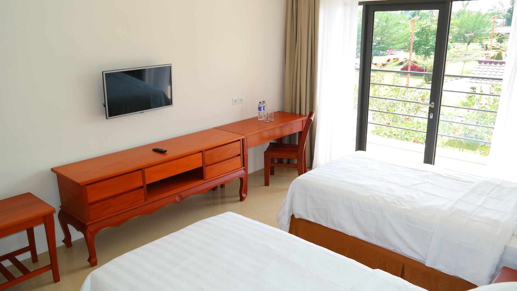 Thong'S Inn Hotel Kualanamu Medan Esterno foto