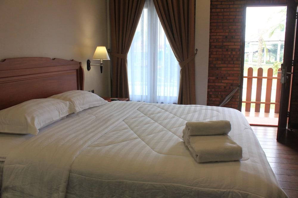 Thong'S Inn Hotel Kualanamu Medan Esterno foto