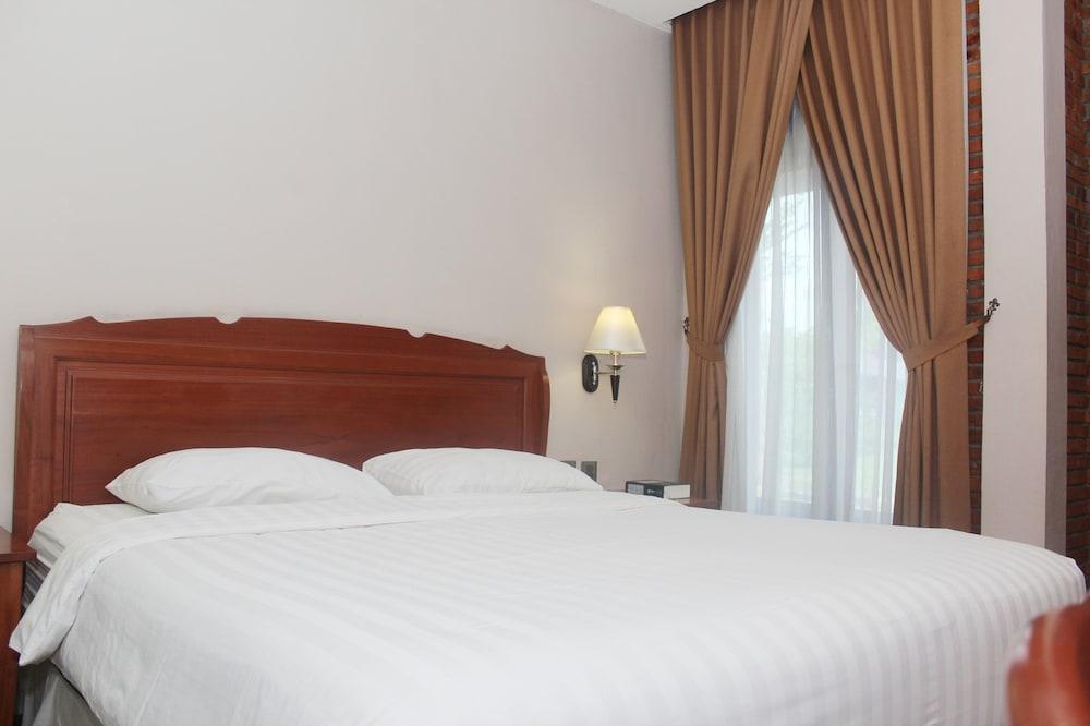 Thong'S Inn Hotel Kualanamu Medan Esterno foto