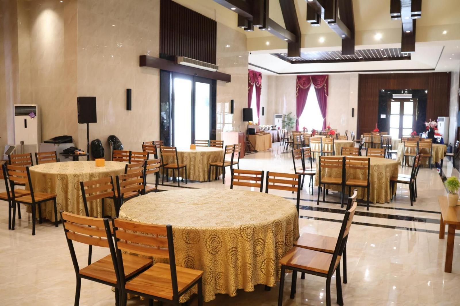 Thong'S Inn Hotel Kualanamu Medan Esterno foto
