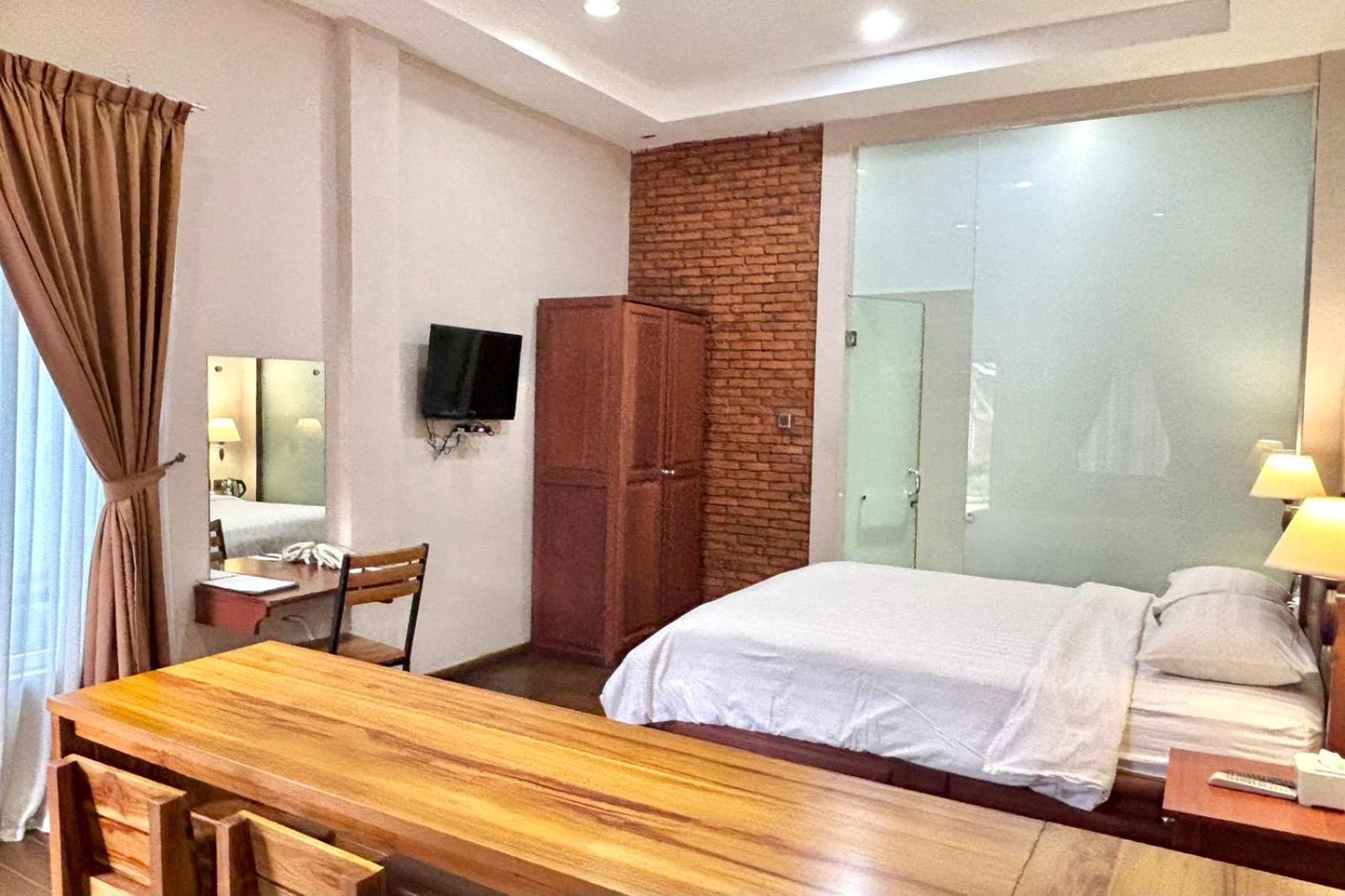 Thong'S Inn Hotel Kualanamu Medan Esterno foto