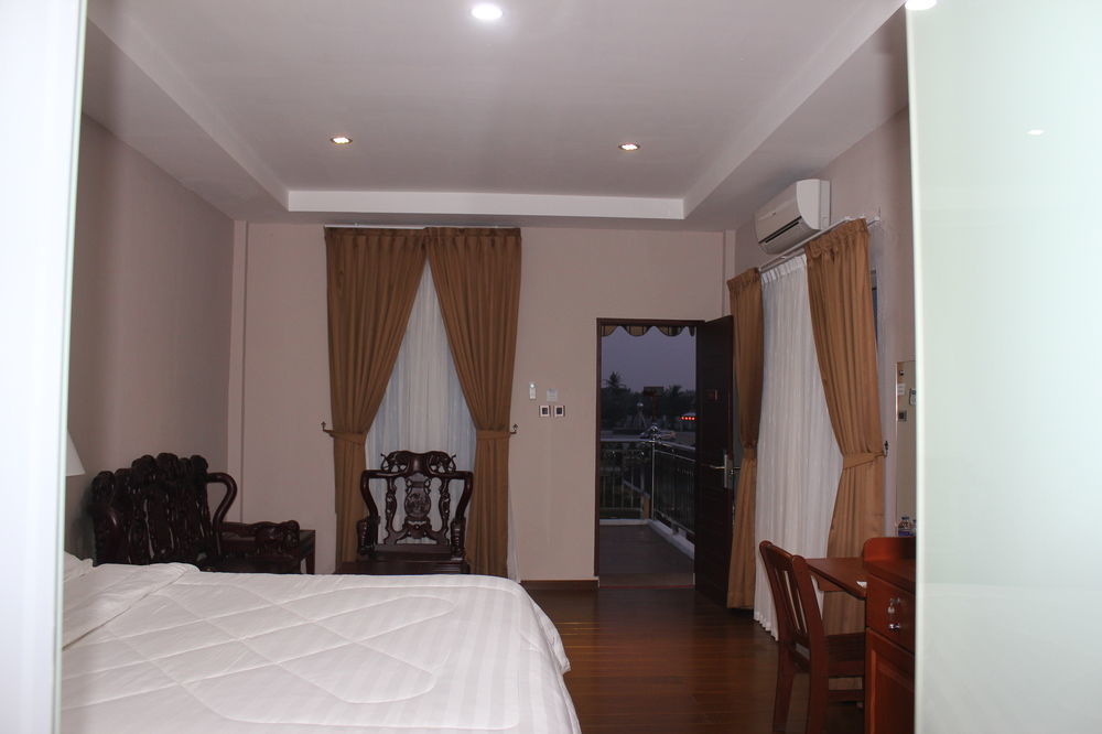 Thong'S Inn Hotel Kualanamu Medan Esterno foto